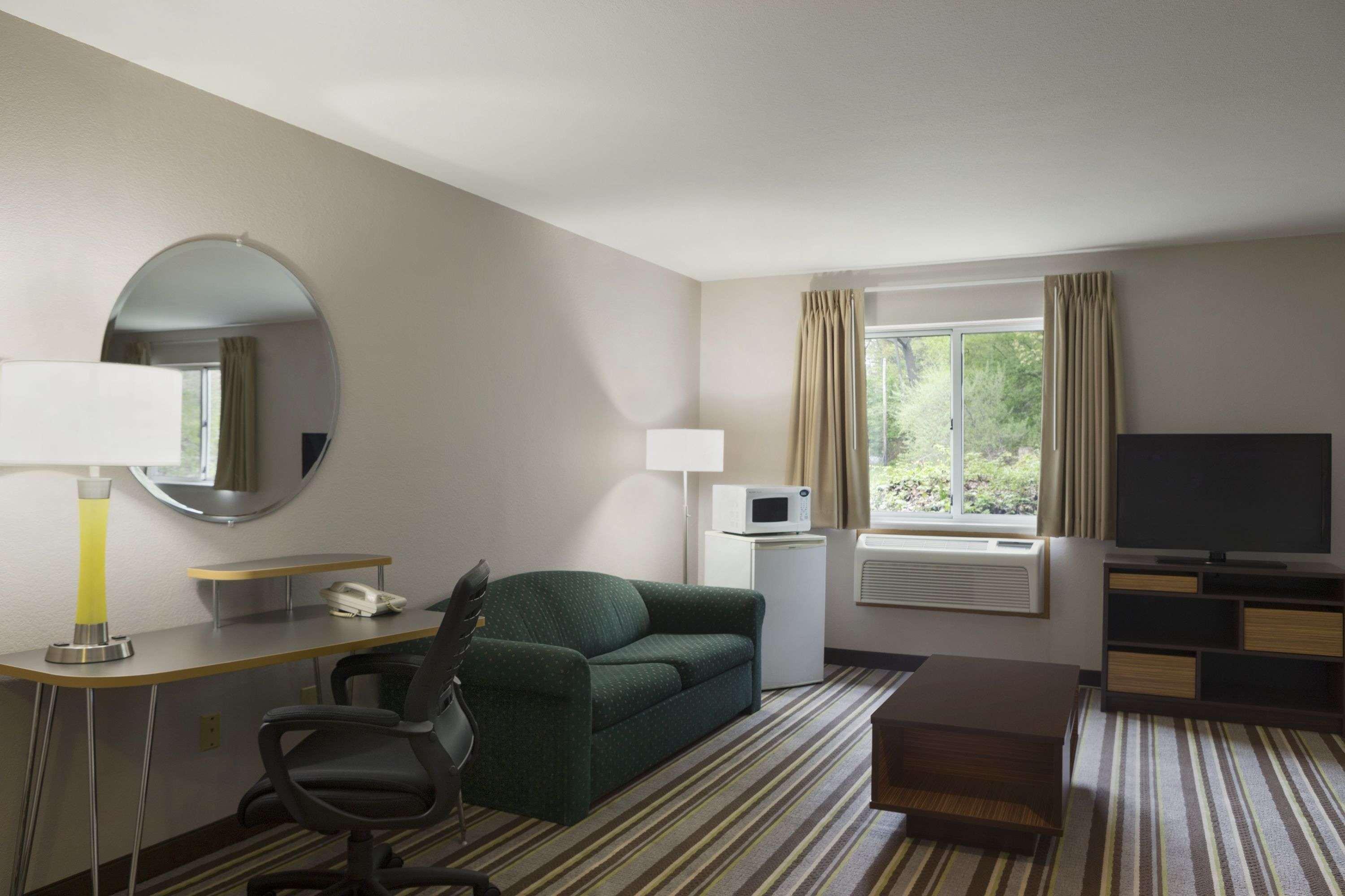 Super 8 By Wyndham Manistee Hotel Kültér fotó
